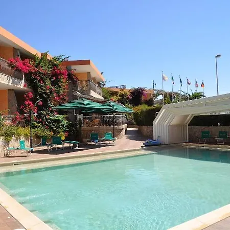 Appart hôtel Palm Village Villasimius