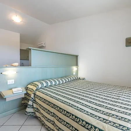 Palm Village 3* فيلاّسيمِيوس