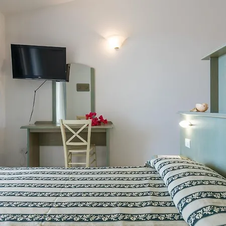 Palm Village Ξενοδοχείο με διαμερίσματα Villasimius