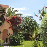 Apart-hotel Palm Village Villasimius