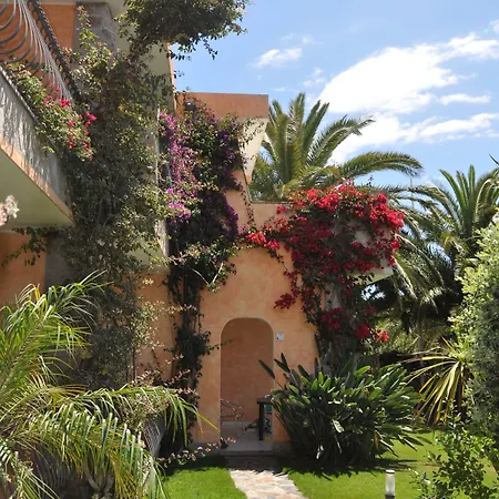 Palm Village 3* Вилласимиус