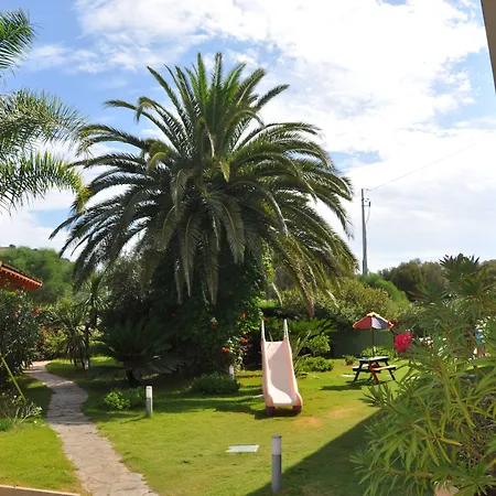 Palm Village Апарт-отель Вилласимиус