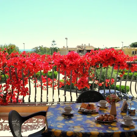 Palm Village Апарт-отель