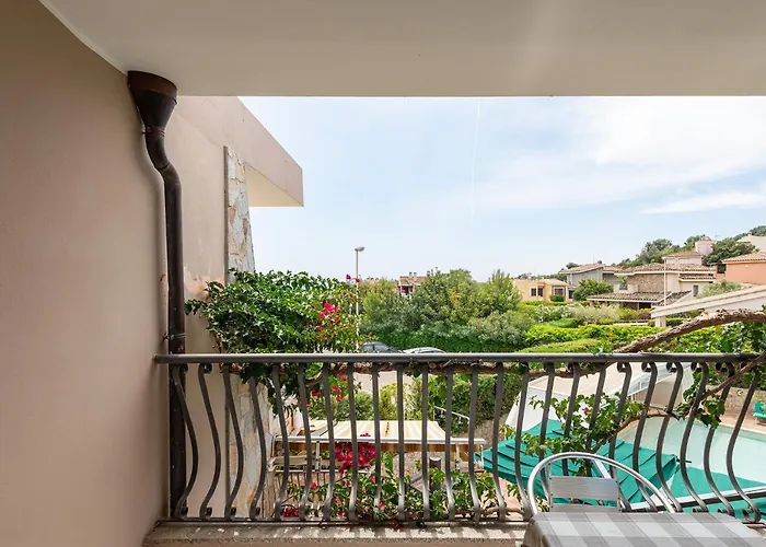 Aparthotel Palm Village 3*